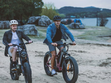 Discover What One Pedal Assist Electric Bike Achieves Crossing Cities