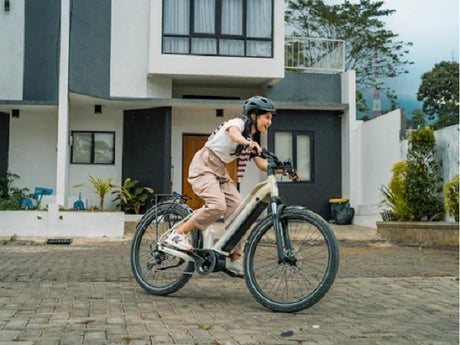 How Using An Electric Bike For Commuting Cuts Urban Transport Costs