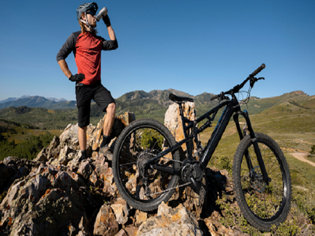 Lightweight Electric Mountain Bicycle Options Compared