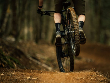 Tackle Steep Rocky Trails Operating A High Torque Ebike Electric Bike