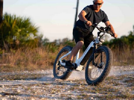 What Makes a Fat Tire E Bike Ideal for Tough Terrain?