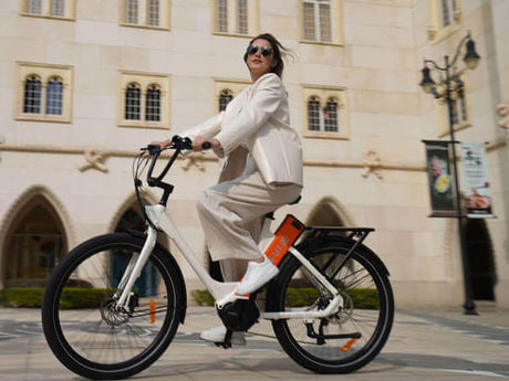 a woman ride ENGWE P275 ST