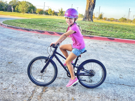girls-e-bikes