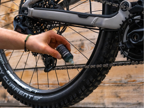 lubing-e-bike-chain
