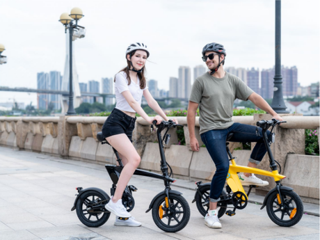 mini-e-bikes-vs-e-scooter